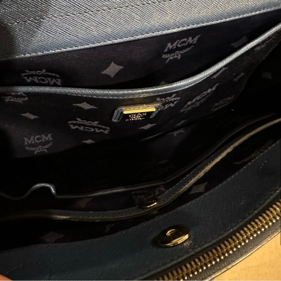 MCM Nuovo 2-Way Tote Shoulder Bag w/ Dust Bag - Picture 5 of 10